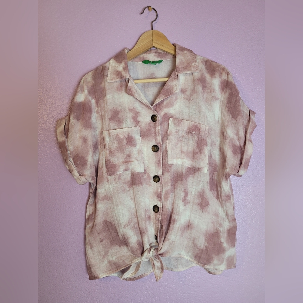 ⭐️ EUC Women's Pink Tie Dye Button Down Tie Front Shirt Size L